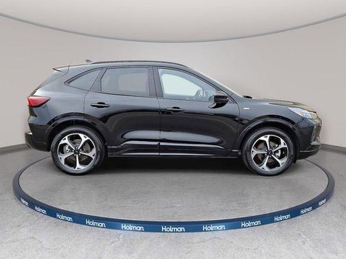 2025 Ford Escape ST-Line Elite