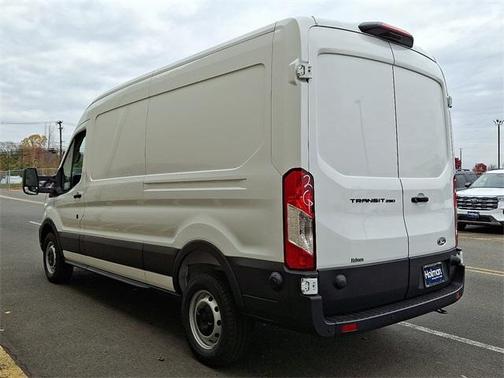 2026 Ford Transit-250 148 WB Medium Roof Cargo