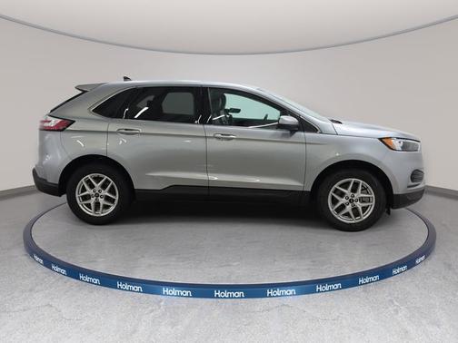 ICONIC SILVER 2024 Ford Edge SEL