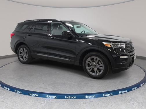 AGATE BLACK METALLIC 2023 Ford Explorer XLT