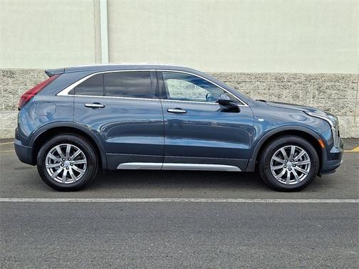 2019 Cadillac XT4 PREMIUM LUXURY