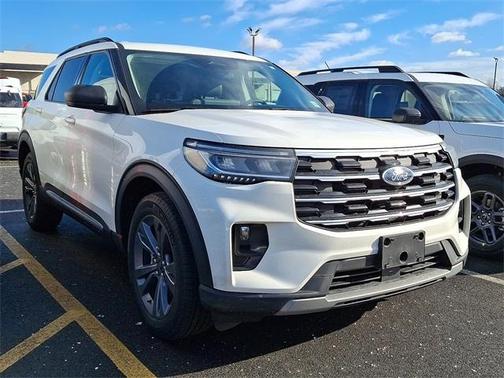2025 Ford Explorer Active
