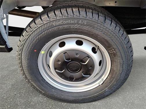 2026 Ford Transit-250 148 WB Medium Roof Cargo