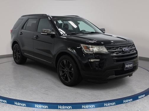 SHADOW BLACK 2018 Ford Explorer XLT