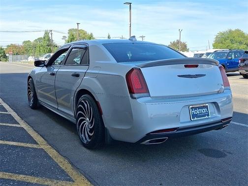 2020 Chrysler 300 S