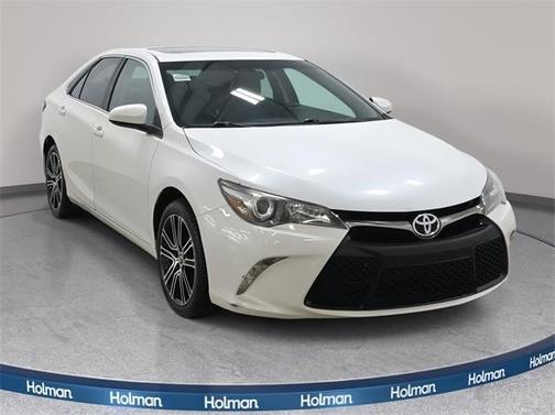 2016 Toyota Camry SE w/Special Edition Pkg