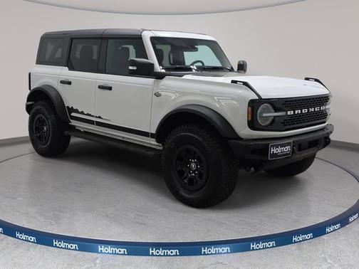 OXFORD WHITE 2023 Ford Bronco WILDTRAK