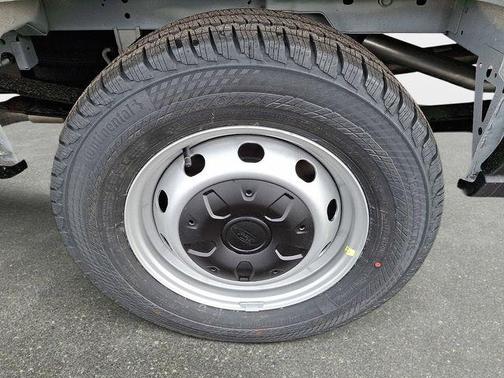 2026 Ford Transit-250 148 WB Medium Roof Cargo