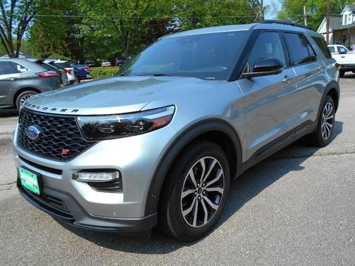 Photo 5 of 10 of 2020 Ford Explorer ST