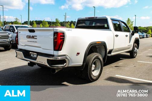 2024 GMC Sierra 3500 Pro