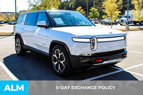 2024 Rivian R1S Adventure