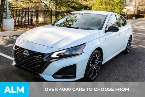 2025 Nissan Altima SR