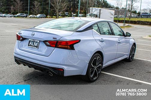 2025 Nissan Altima SR