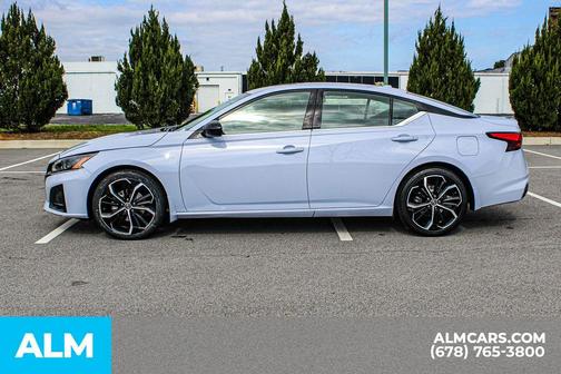 2025 Nissan Altima SR