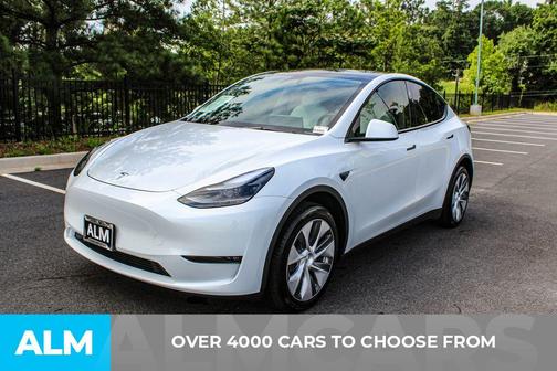 2023 Tesla Model Y Long Range