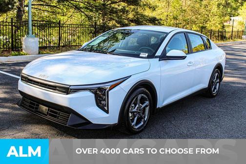 Snow White Pearl 2025 Kia K4