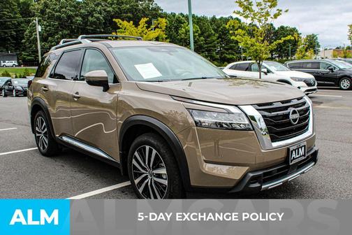 2024 Nissan Pathfinder Platinum