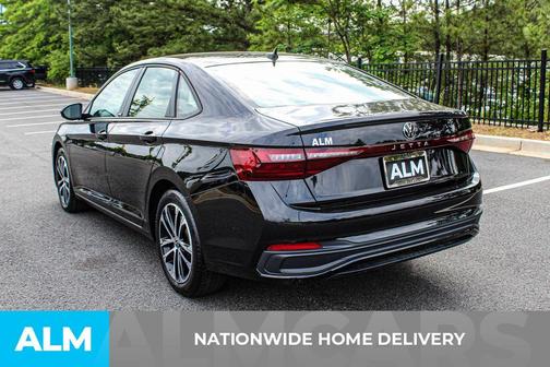 Deep Black Pearl Effect 2025 Volkswagen Jetta 1.5T Sport