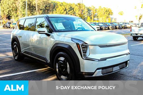 2024 Kia EV9 Light Long Range