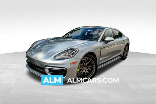 2023 Porsche Panamera E-Hybrid 4