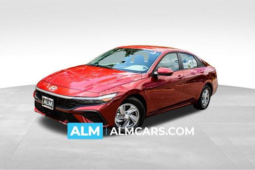 2024 Hyundai ELANTRA SE