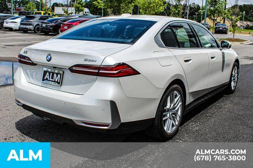 2025 BMW 530 i