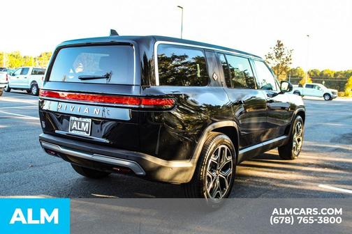 2025 Rivian R1S Adventure