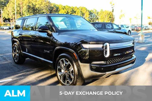 2025 Rivian R1S Adventure
