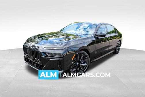 2025 BMW 740 i