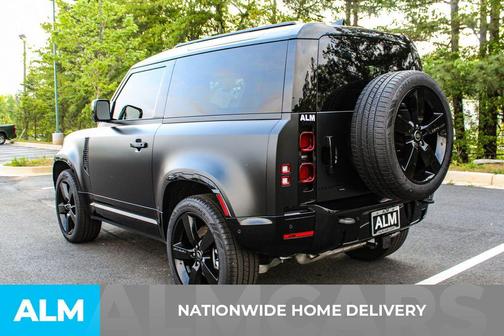 2023 Land Rover Defender 90 X-Dynamic SE