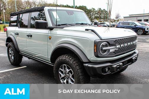 2022 Ford Bronco Badlands