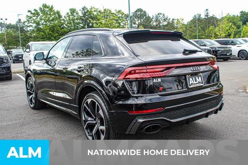 Mythos Black Metallic 2024 Audi RS Q8 4.0T quattro