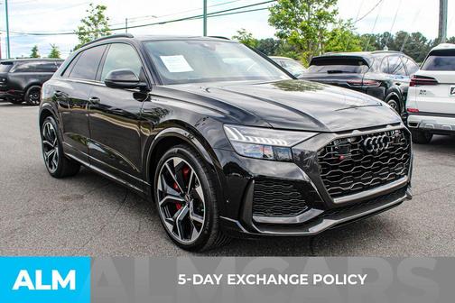 Mythos Black Metallic 2024 Audi RS Q8 4.0T quattro