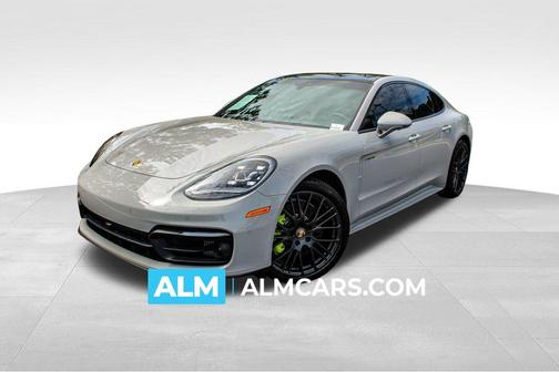 2023 Porsche Panamera E-Hybrid 4