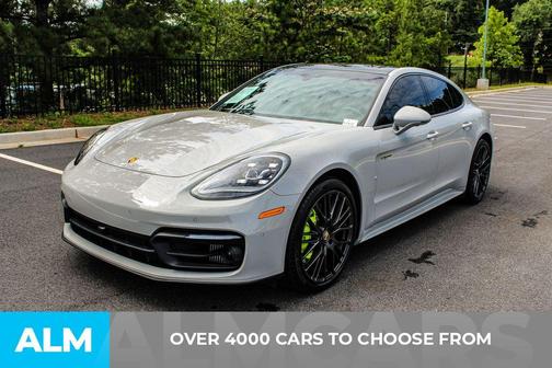 2023 Porsche Panamera E-Hybrid 4