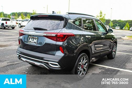 Gravity Gray 2022 Kia Seltos SX