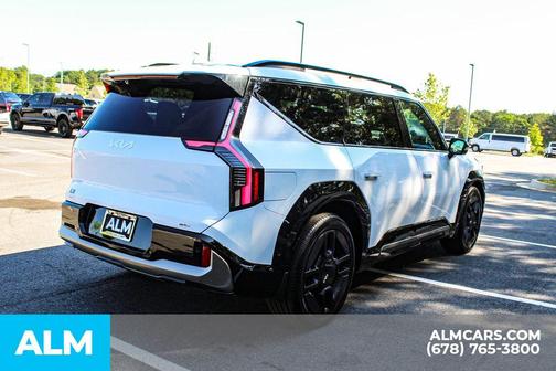 Glacial White Pearl 2025 Kia EV9 GT-Line