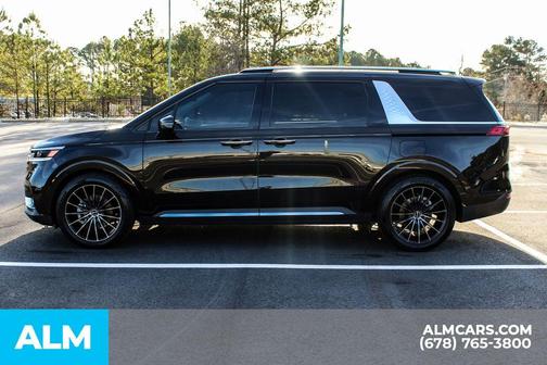 2024 Kia Carnival SX