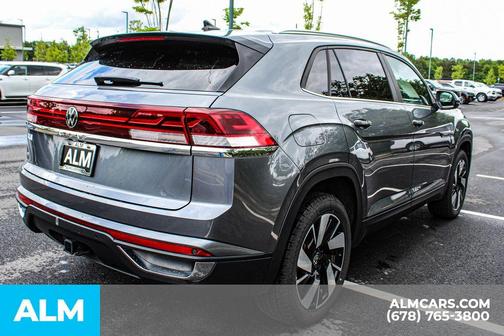 2024 Volkswagen Atlas Cross Sport 2.0T SE w/Technology