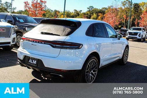 2020 Porsche Macan Base