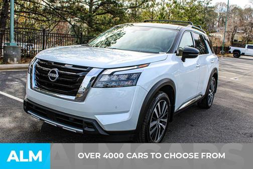 2025 Nissan Pathfinder Platinum