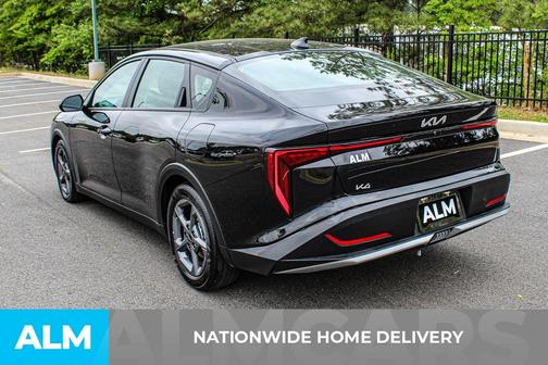 Aurora Black Pearl 2025 Kia K4