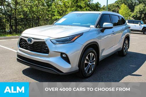 2022 Toyota Highlander Hybrid XLE