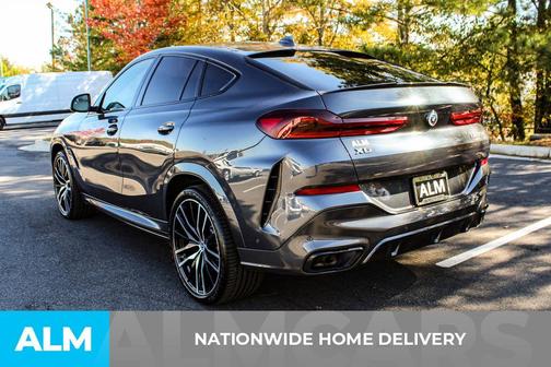 2022 BMW X6 M50i