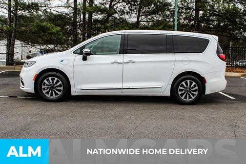 2023 Chrysler Pacifica Hybrid Limited