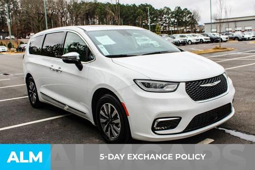 2023 Chrysler Pacifica Hybrid Limited