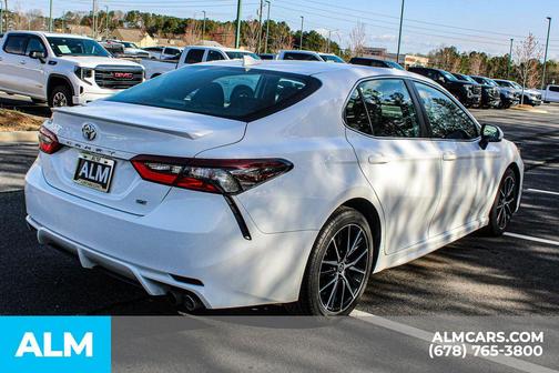 2023 Toyota Camry SE