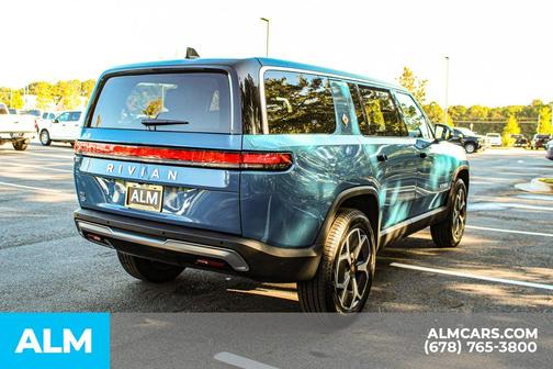2024 Rivian R1S Adventure