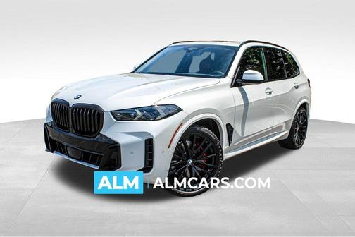 Mineral White Metallic 2024 BMW X5 xDrive40i
