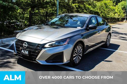 Gun Metallic 2025 Nissan Altima SV